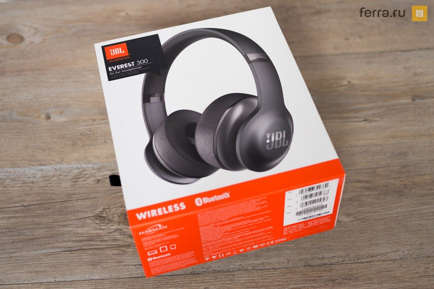 Коробка с наушниками JBL Everest 300