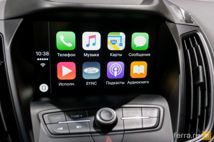 Интерфейс Apple CarPlay в системе Ford SYNC 3