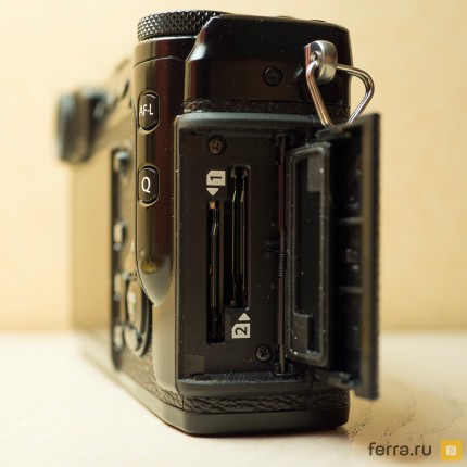 Правый торец корпуса Fujifilm X-Pro2