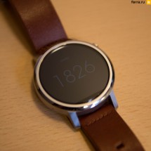 Moto 360 v2