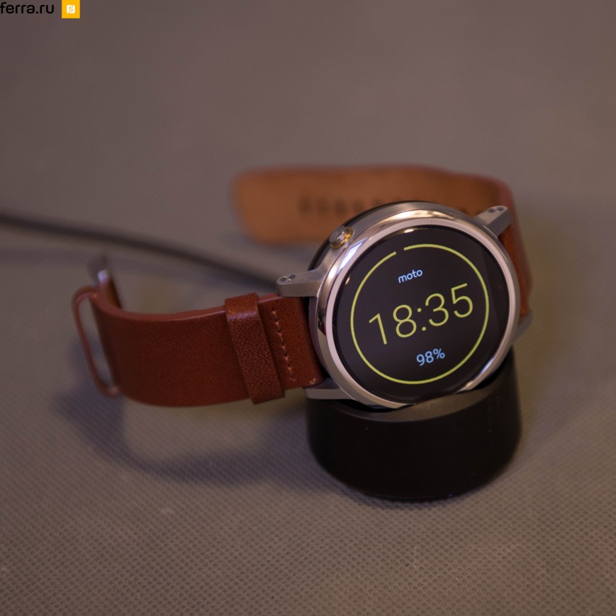 Moto 360 v2