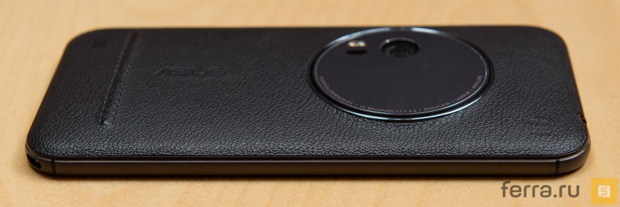 Левая боковая грань корпуса ASUS ZenFone Zoom