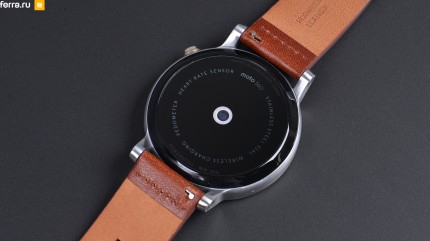 Moto 360 v2
