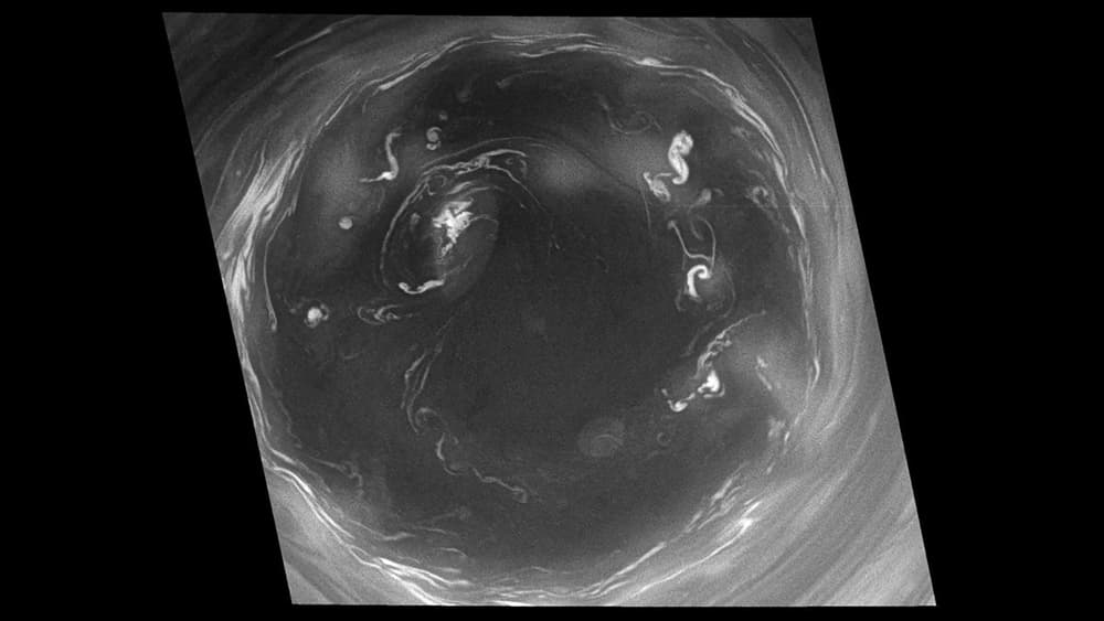 saturn-polar-vortex-9