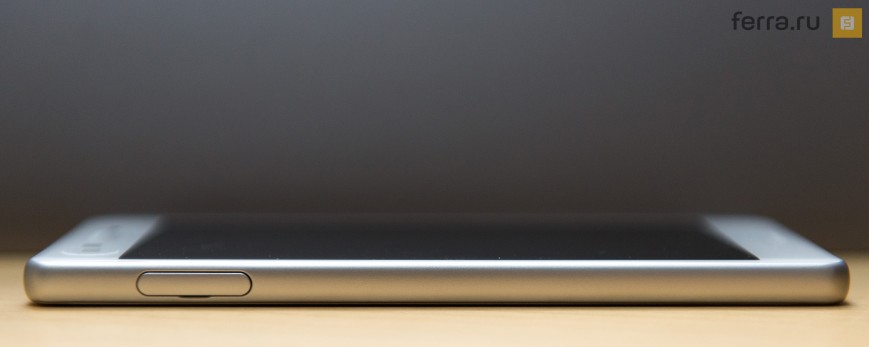 Левая боковая грань Sony Xperia X