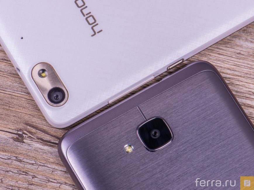 Тыловые камеры Honor 4C и 5C