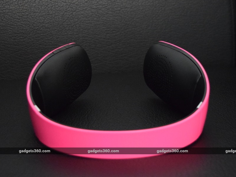 leeco_leme_headphones_top_ndtv.jpg