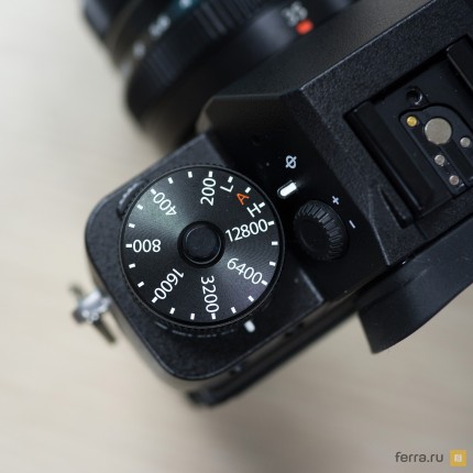 Элементы управления на верхней панели Fujifilm X-T2