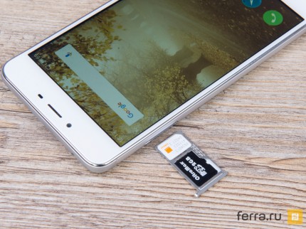 Две Nano-SIM либо одна Nano-SIM + microSD. Повсеместная деградация конструкции слотов коснулась и Meizu