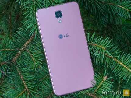 Тыловая панель LG X view
