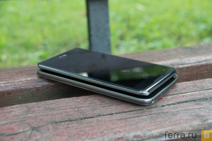 LG X style — очень тонкий смартфон. Он компактнее множества более дорогих моделей
