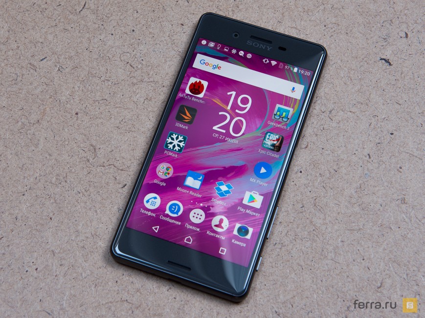 Лицевая сторона Sony Xperia X Performance