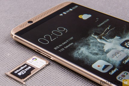 Гибридный слот для карт памяти и SIM — убогое веяние в новых смартфонах