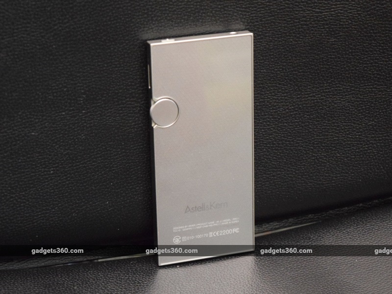 astell_kern_akjr_back_ndtv.jpg