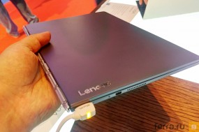Lenovo Yoga Book