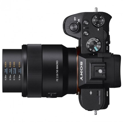 Sony FE 50mm F2.8 Macro