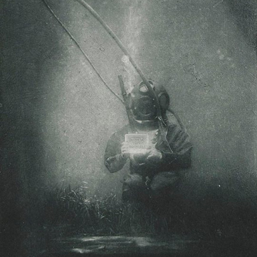 Первая (по одной из версий) подводная фотография, 1899 год